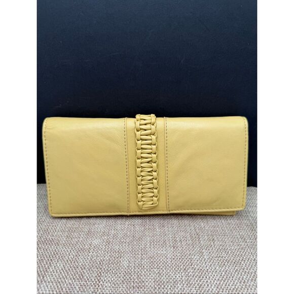 Keen Wallet by HOBO in Honeycomb Like New - Picture 1 of 15